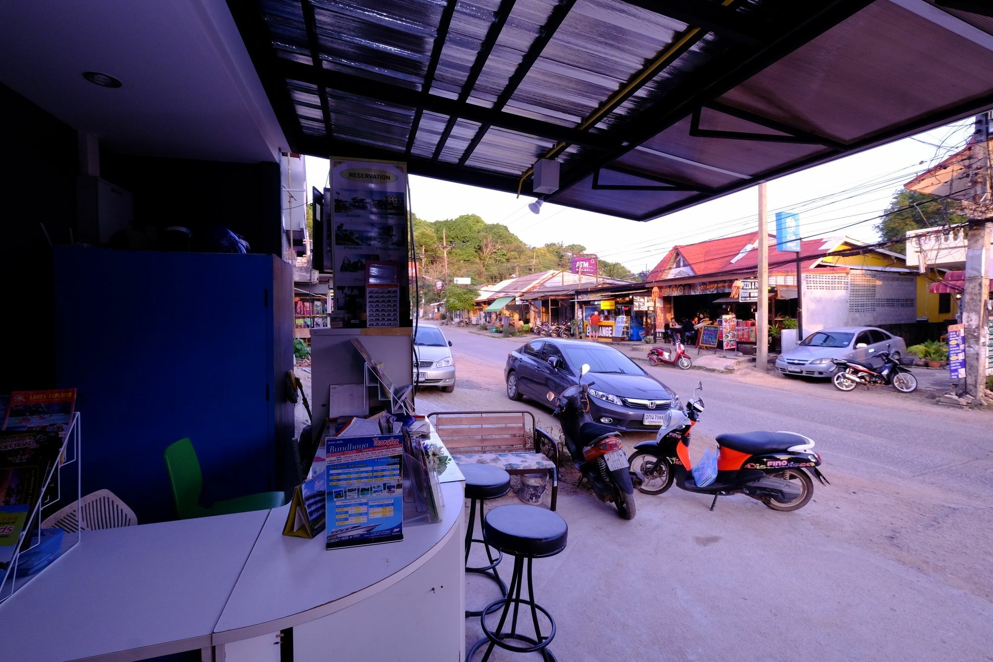 De​ Lanta Place Ko Lanta Екстериор снимка